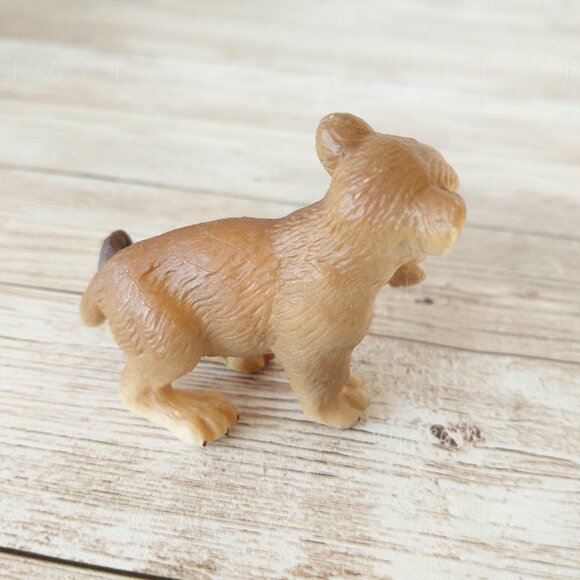 Schleich Lion Cub 2003 Retired Wildlife Figure 14330 Savanna Predator Wild Cat - Picture 3 of 11